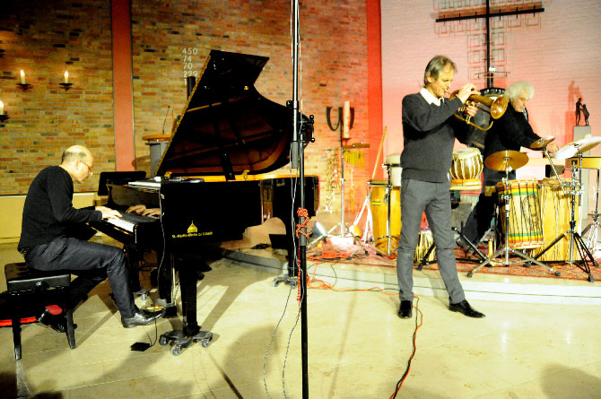 Intuitive Musik mit Stockhausen-Petroschka-Mantey