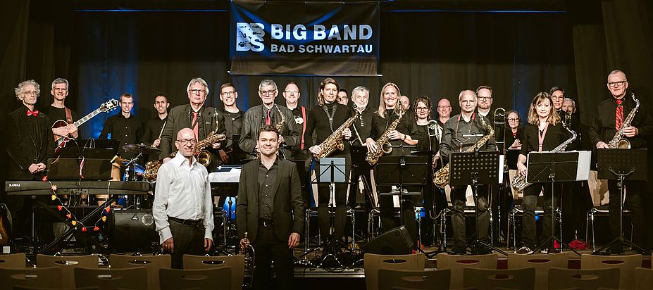 Tanz in den Mai mit der Big Band Bad Schwartau + MKG Bigband