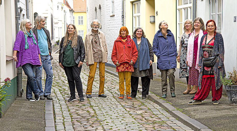Über Brücken und Lücken – Lesung und Ausstellung