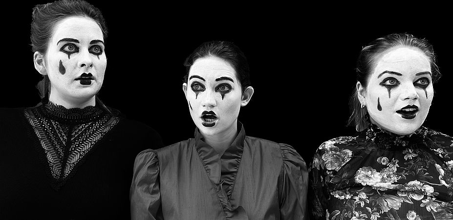 Frei aber einsam - aus dem Leben des Pierrot Lunaire