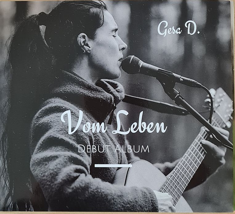 Livekonzert zum Debut Album