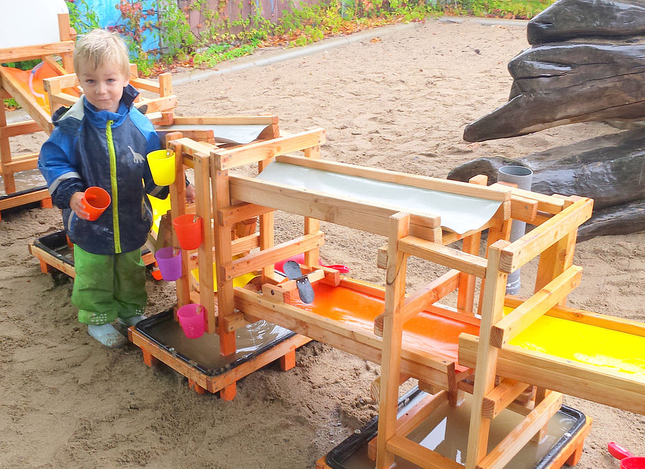 Mobile Wasserbaustelle Falkenwiese - baut und spielt mit!