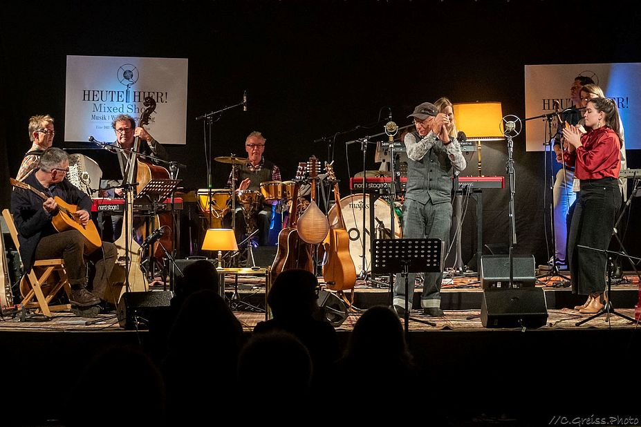 HEUTE HIER! - Mixed Genre Show: Musik – Talk – Poetry